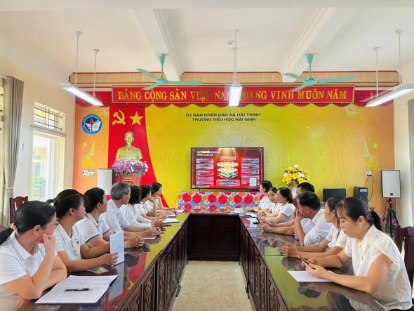 Đảng viên nghiên cứu, học tập Nghị quyết