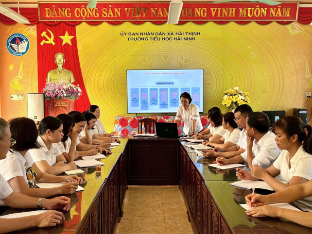 Trao đổi chuyên môn tại buổi tập huấn