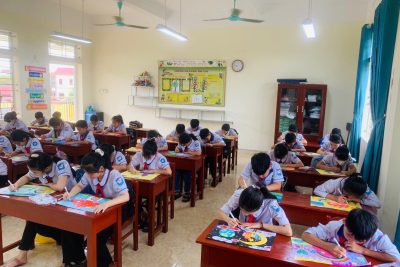 HỌC SINH TRƯỜNG TIỂU HỌC HẢI NINH SÔI NỔI HƯỞNG ỨNG CUỘC THI VẼ TRANH